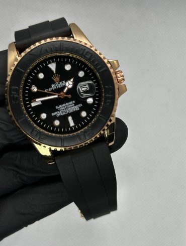 Rolex Submariner Rose Gold | Premium Strap | Rotating Dial |Master Copy