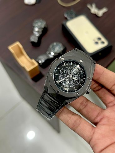 HB Diamond cut ( Date Adjustment) 170g Heavy weight watch| Master Quality ( Black)